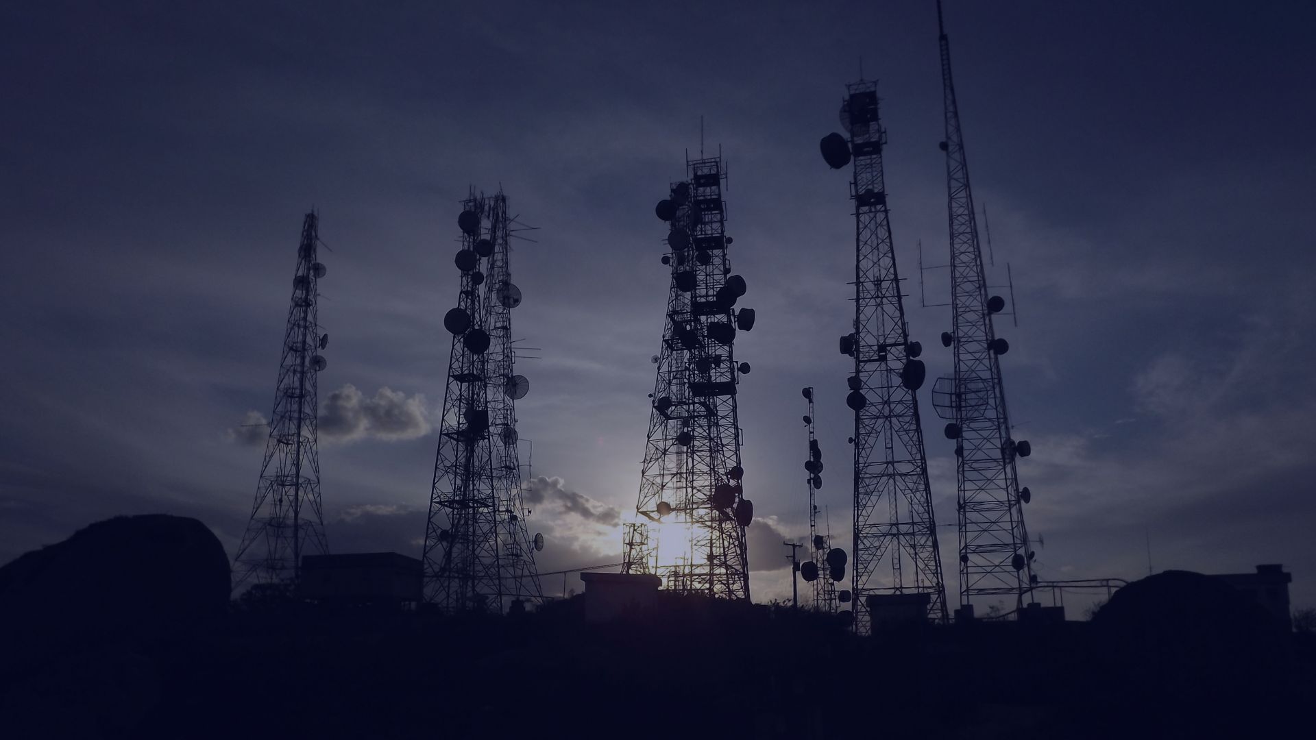 Imagem de Antenas de Telecomunicações